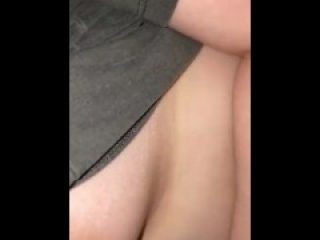 DRUNKED GF SHOWS TITS ALLS WORLD AND MAKE BLOWJOP